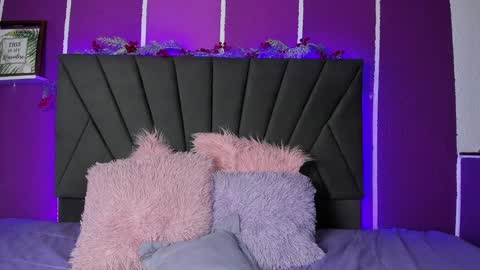 Snapshot of cassie_jones1 chatting on February 2025 06:24:01 AM Cassie Jones online show from February 2025 06:24:01 AM