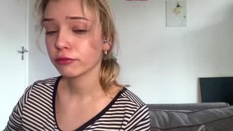 Olivia online show from March 2026 03:40:01 PM