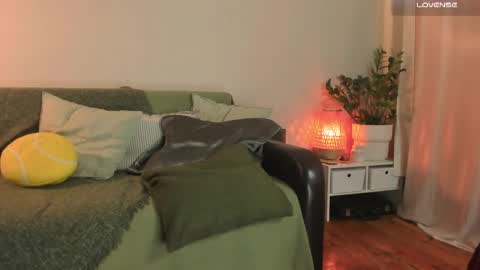  cassandra  online show from March 2025 10:07:02 PM