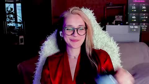 Ellie online show from March 2025 06:52:02 AM