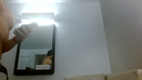 Snapshot of castle_frank91 chatting on July 2026 05:03:02 AM Castle frank91 online show from July 2026 05:03:02 AM