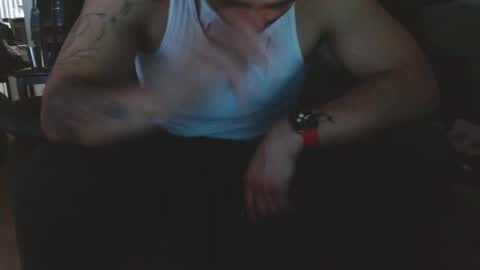 Snapshot of castle_frank91 chatting on July 2026 04:43:02 PM Castle frank91 online show from July 2026 04:43:02 PM