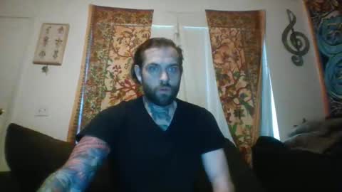 Snapshot of casualfrank chatting on December 2025 09:20:01 PM CasualFun online show from December 2025 09:20:01 PM