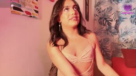 catalina online show from December 2025 09:22:02 PM