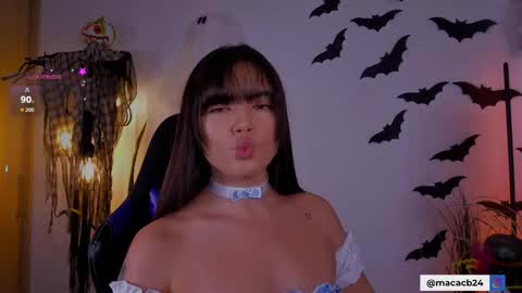 Snapshot of catalella_01 chatting on October 2025 08:53:02 PM MACARENA online show from October 2025 08:53:02 PM