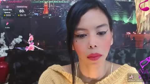 Snapshot of catalella_ar chatting on May 2026 04:08:02 AM Queen Catalella online show from May 2026 04:08:02 AM