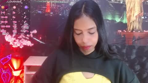 Snapshot of catalella_ar chatting on May 2026 03:35:02 AM Queen Catalella online show from May 2026 03:35:02 AM