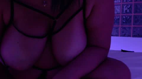Luna Velvet online show from May 2026 11:34:04 PM
