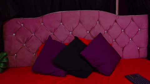 Cata Prins  online show from July 2026 12:00:02 PM