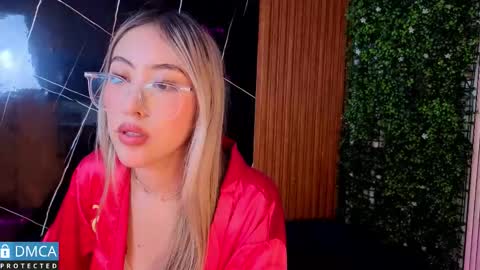 Snapshot of catalina_18g chatting on March 2026 12:11:01 PM catalina_18g online show from March 2026 12:11:01 PM