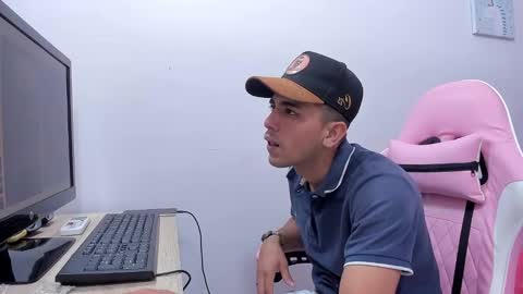 Cata y Roger online show from January 2025 06:56:02 PM