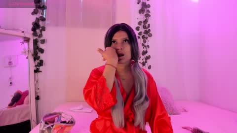 Cata y Roger online show from November 2025 03:10:02 PM