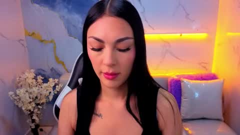 Snapshot of catalina_tp chatting on June 2026 02:01:01 PM Cata online show from June 2026 02:01:01 PM
