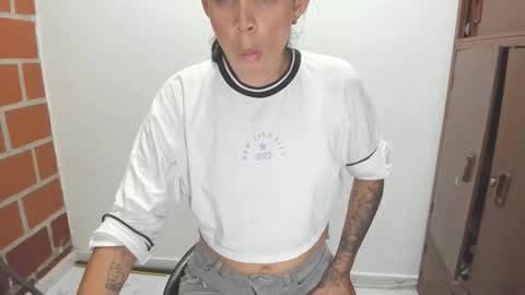 catalina online show from October 2025 06:41:02 PM