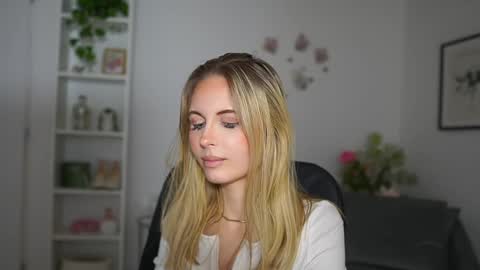 Snapshot of catecrago_ chatting on February 2025 11:58:01 AM catecrago online show from February 2025 11:58:01 AM