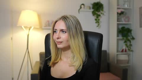 Snapshot of catecrago_ chatting on October 2025 01:30:02 PM catecrago online show from October 2025 01:30:02 PM