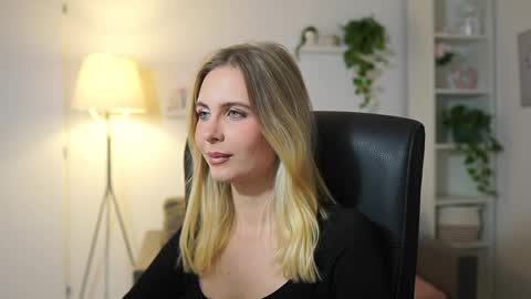 Snapshot of catecrago_ chatting on November 2025 09:09:02 AM catecrago online show from November 2025 09:09:02 AM