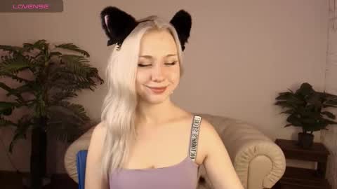 Anna  online show from December 2025 02:08:02 AM