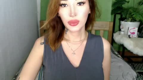 Snapshot of cathalea_toni chatting on July 2026 01:24:02 AM red online show from July 2026 01:24:02 AM