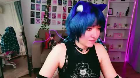 Snapshot of catharinejones chatting on August 2026 06:48:01 AM KettieHi My name is Katie I love drawing and I can play the guitar. And love dancing online show from August 2026 06:48:01 AM