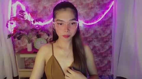 Snapshot of catherine_365 chatting on April 2026 09:53:01 AM catherine_365 online show from April 2026 09:53:01 AM