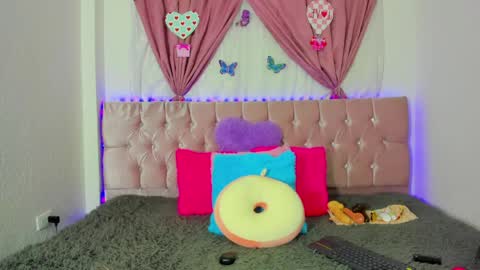 catherine_and_tara online show from June 2026 07:39:01 PM