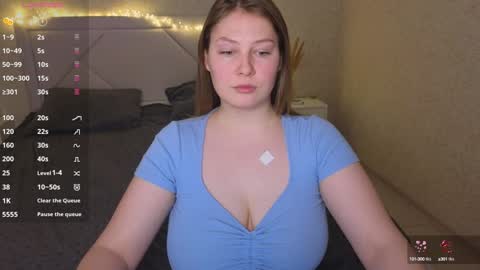 Snapshot of catherine_river chatting on January 2025 02:41:01 PM Catherine online show from January 2025 02:41:01 PM