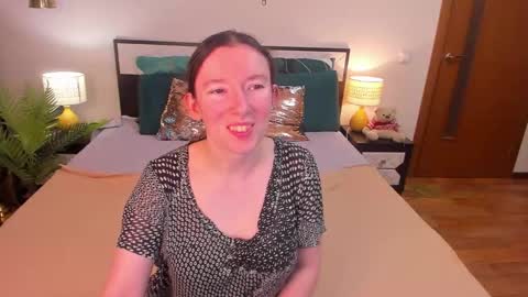 Catrin online show from March 2026 06:20:01 AM