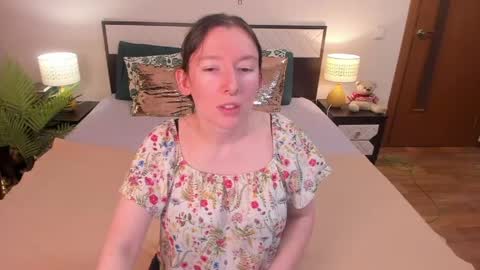Catrin online show from April 2026 04:48:02 AM