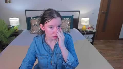 Catrin online show from May 2026 04:19:02 AM