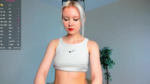 Mia online show from May 2026 04:04:02 PM