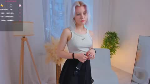 Mia online show from May 2026 11:05:01 AM