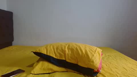 cathot1998 online show from April 2026 02:00:02 PM