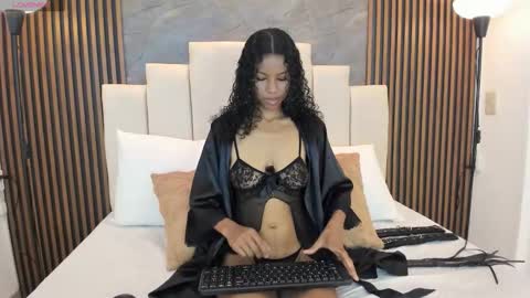 Snapshot of catiusca_reyes_03 chatting on November 2025 01:21:02 PM catiusca_reyes_03 online show from November 2025 01:21:02 PM