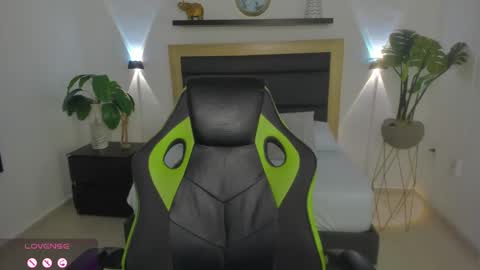 Juliana online show from December 2024 03:03:02 AM