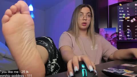 Snapshot of catrinaeuphorina chatting on February 2025 08:51:02 PM Catrina or just Cat online show from February 2025 08:51:02 PM