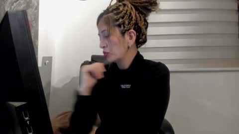 Snapshot of catt_evans1 chatting on October 2025 12:08:01 AM CATT EVANS online show from October 2025 12:08:01 AM