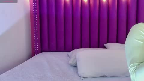 Snapshot of cattaleeyaa chatting on September 2025 01:44:02 PM CATALEYA online show from September 2025 01:44:02 PM