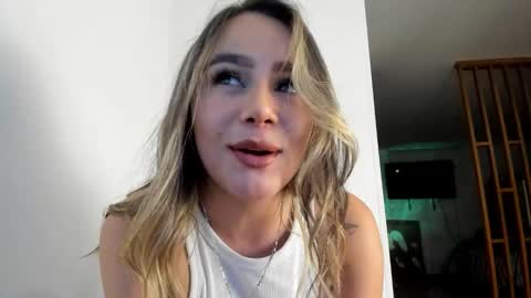 Snapshot of cattaleya_rose chatting on October 2025 02:00:02 AM Catta online show from October 2025 02:00:02 AM