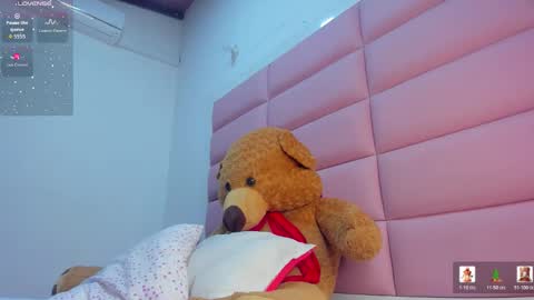 Snapshot of cattalina_25 chatting on January 2026 12:43:01 PM cattalina_25 online show from January 2026 12:43:01 PM