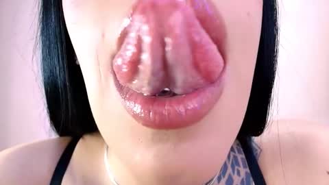 Cattleya online show from March 2026 12:50:01 AM