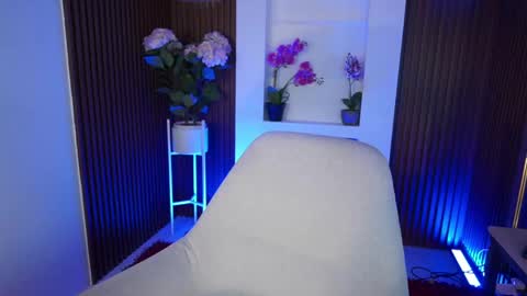 Snapshot of cattleyascaly chatting on September 2025 07:15:02 PM cattleyascaly online show from September 2025 07:15:02 PM