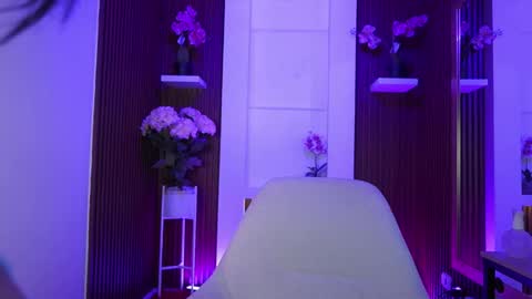 Snapshot of cattleyascaly chatting on November 2025 08:40:01 PM cattleyascaly online show from November 2025 08:40:01 PM