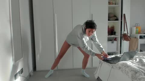 catty online show from December 2025 02:12:02 PM