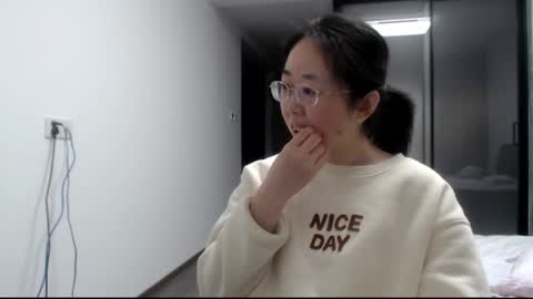 Snapshot of cbz112233 chatting on March 2025 02:53:02 PM ANNYANNY online show from March 2025 02:53:02 PM