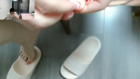 ANNYANNY online show from April 2026 04:19:01 PM
