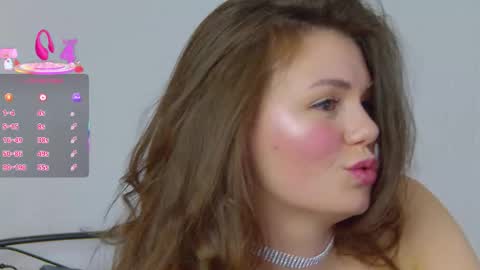 cecillaj online show from September 2025 07:57:01 PM