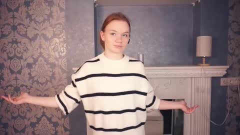 Snapshot of cecillecolgate chatting on November 2025 07:00:02 AM Cristy online show from November 2025 07:00:02 AM