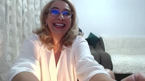 cecylya4u online show from October 2025 06:25:02 PM