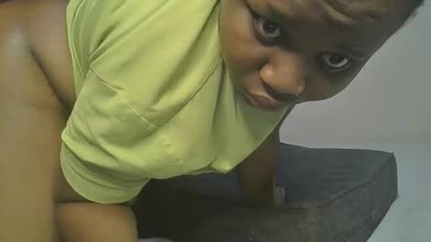ceepretty25 online show from April 2026 01:58:02 AM